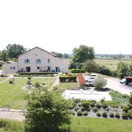 Bed and Breakfast Domaine 3 Soleils 3*