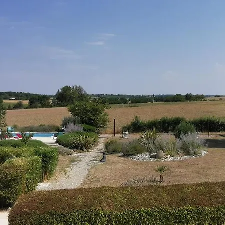 Bed and Breakfast Domaine 3 Soleils 3*