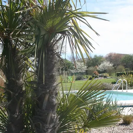 Domaine 3 Soleils Bed and Breakfast