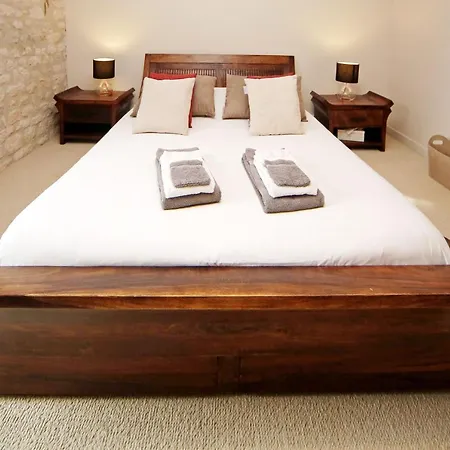 Domaine 3 Soleils Bed and Breakfast